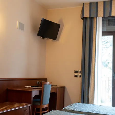 Garda Family House Hotel Castelletto Di Brenzone