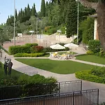 Garda Family House فندق