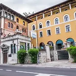 فندق Garda Family House