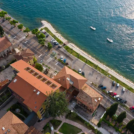 Hotell Garda Family House Castelletto Di Brenzone