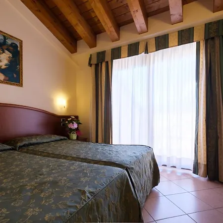 Hotel Garda Family House 2*