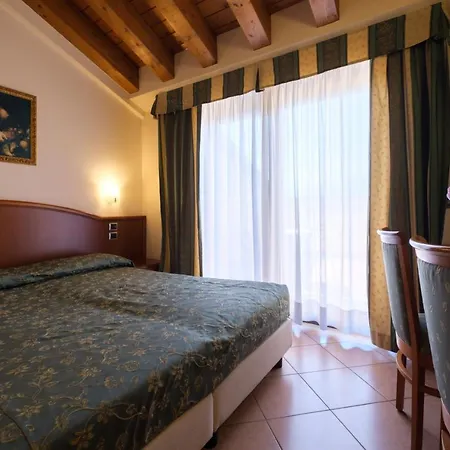 Garda Family House Castelletto Di Brenzone