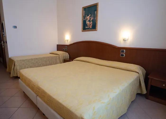 Garda Family House Hotell Castelletto Di Brenzone