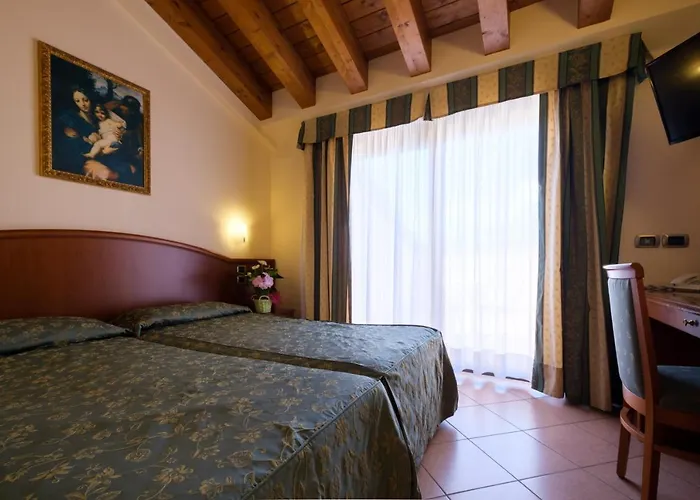 Hotell Garda Family House 2*