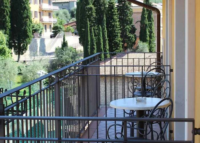 Hotell Garda Family House Castelletto Di Brenzone