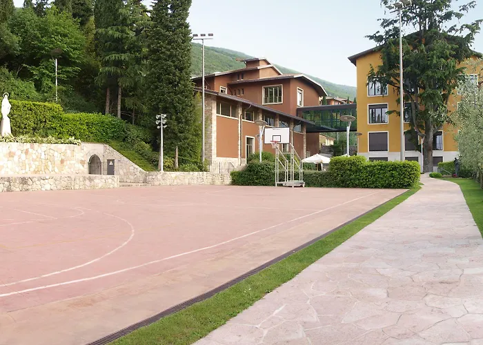 Garda Family House Hotell Castelletto Di Brenzone