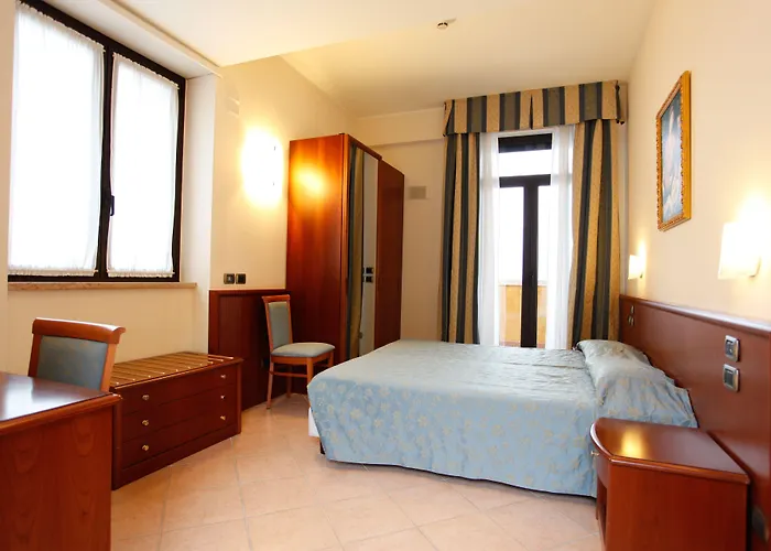 Garda Family House 2*