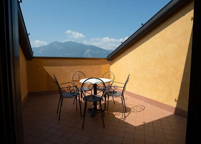 Hotell Garda Family House Castelletto Di Brenzone