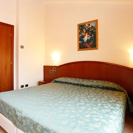 Garda Family House Hotel