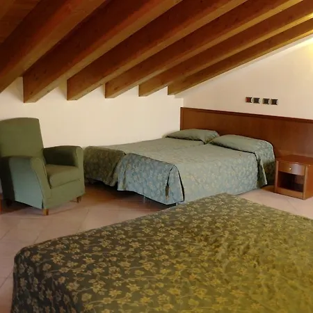 Garda Family House 2* Castelletto Di Brenzone